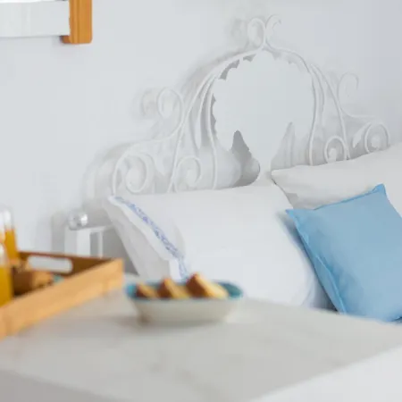 Sarantis & * Provatas