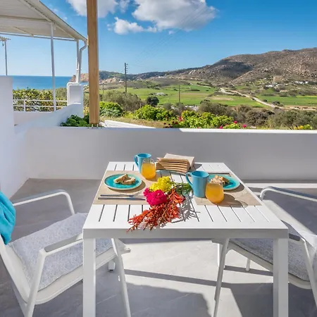 Sarantis & Apartamento Provatas