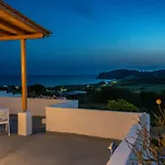 Sarantis & Apartment
