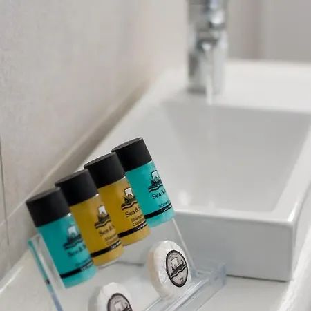 Sarantis & * Проватас