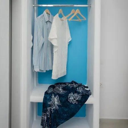 Sarantis & Апартаменты