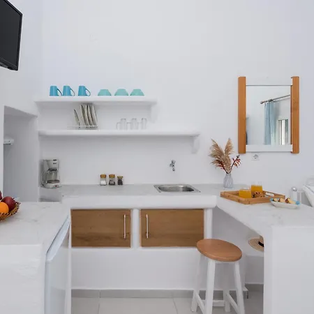 Sarantis Suites&apartments Provatas