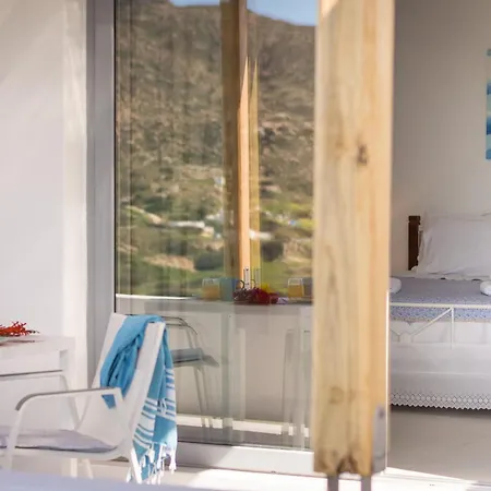 Sarantis Suites&apartments * Provatas